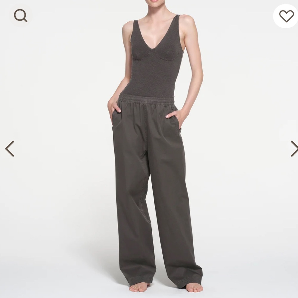 COPY - SKIMS outdoor woven sweatpants